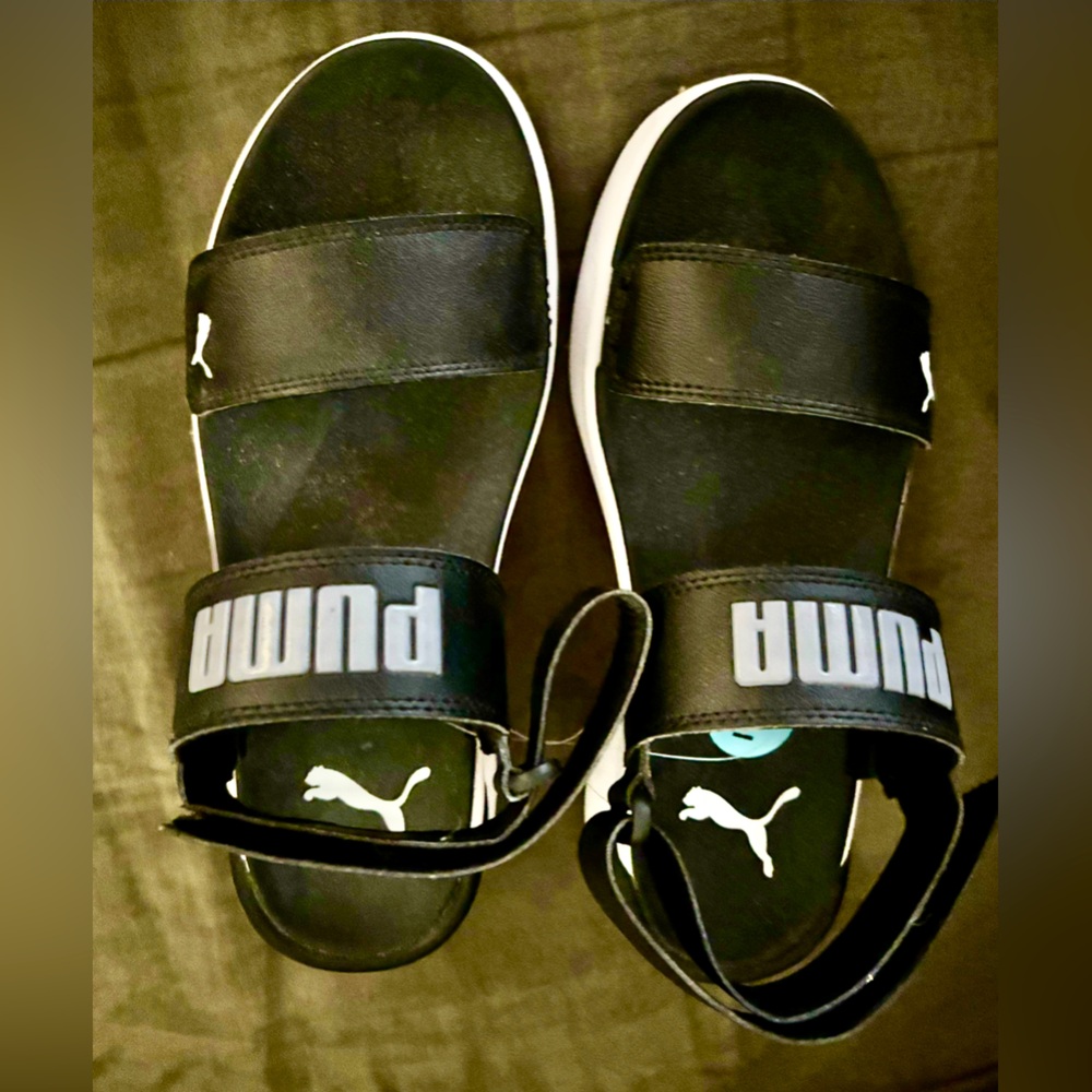 PUMA Sportie Sandal Black CUTE Lightweight Size 6